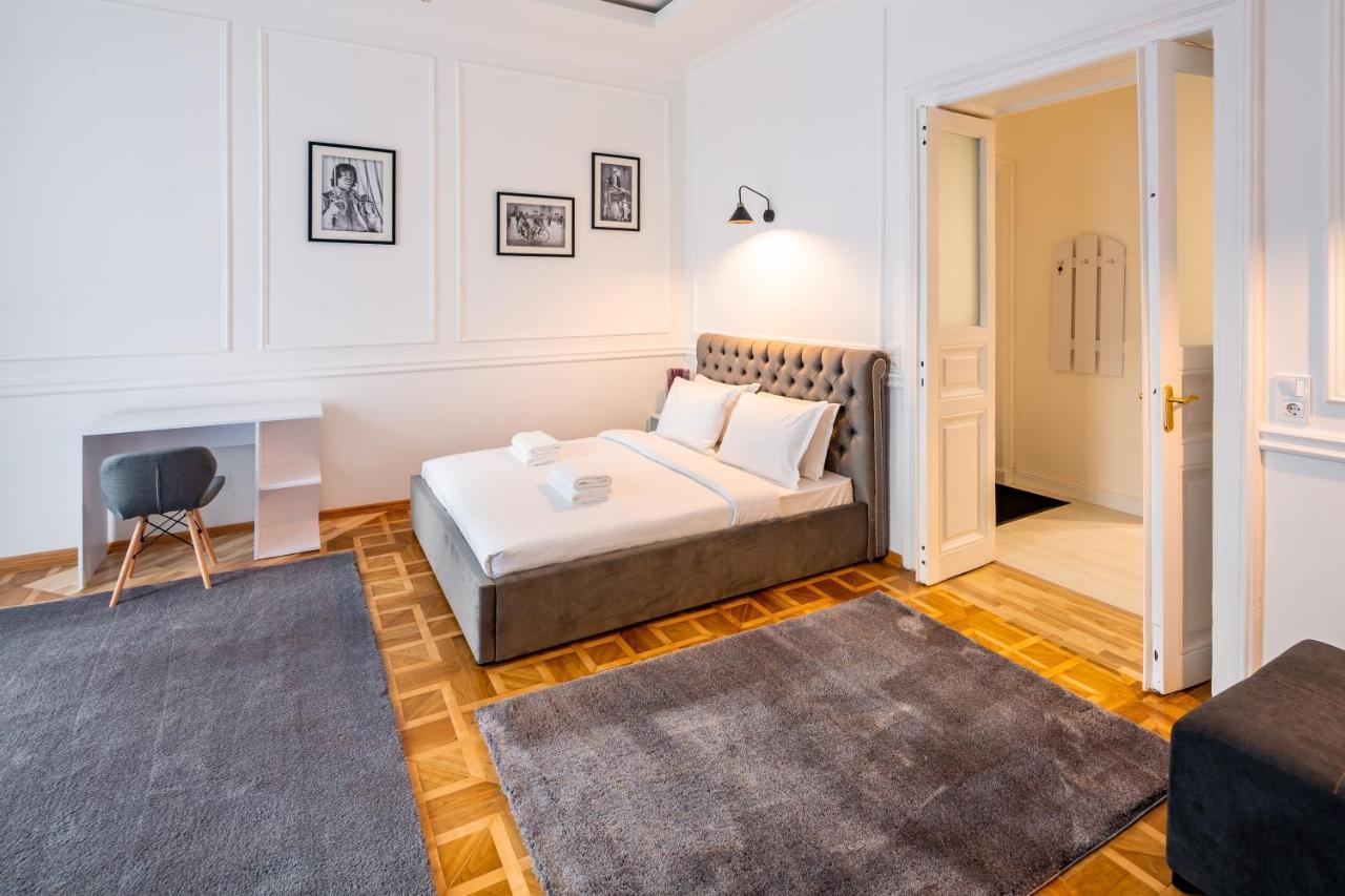 Alfa Apartments Grushevskoho 7 Lviv Bagian luar foto