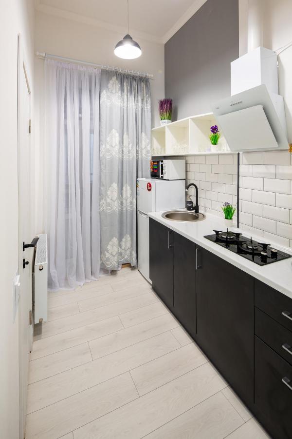 Alfa Apartments Grushevskoho 7 Lviv Bagian luar foto
